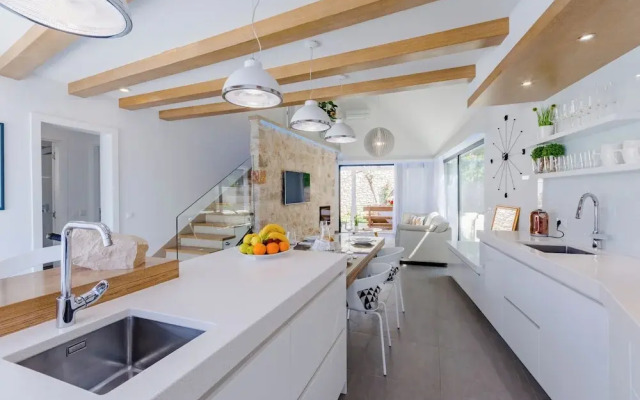 Villa Stone Pearl