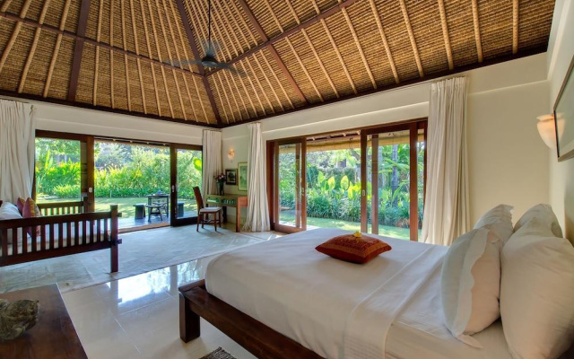 Majapahit Beach Villas By Nakula – Guest Rooms – Ketewel