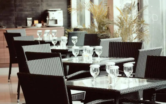 Paragonbiz Hotel