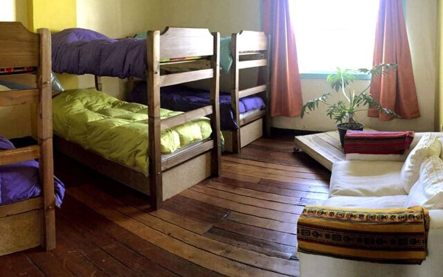 Karamba Hostel