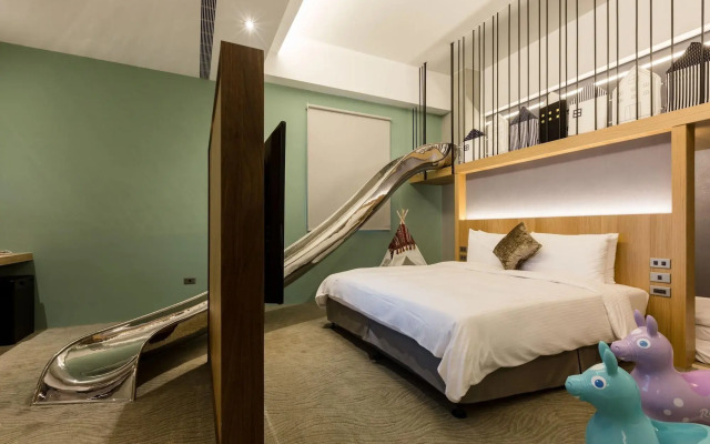 Green Hotel