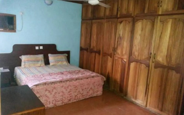 Room-garentiti Apartment - Silver Room i