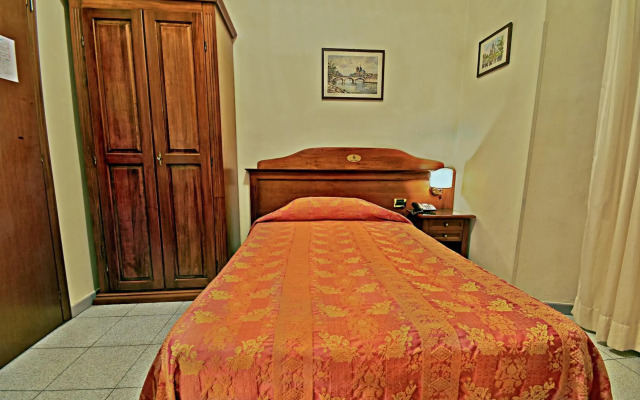 Pavone Hotel 