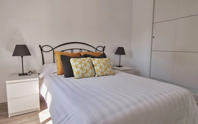 Wish-Suite Arroyo de Sevilla Apartment
