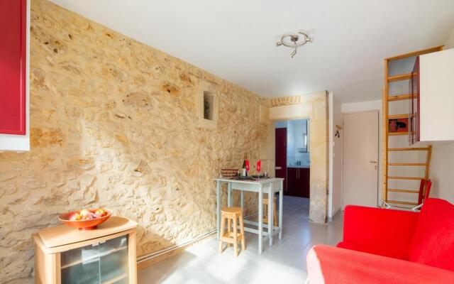 Cosy Holiday Home in Bergerac With Terrace