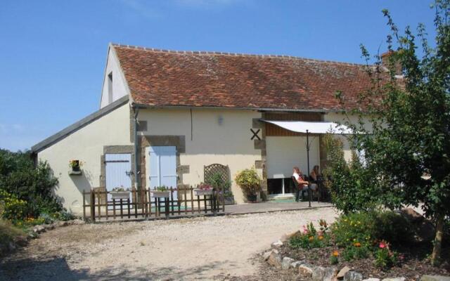 Gîte Bourbon-l'Archambault, 4 pièces, 6 personnes - FR-1-489-87