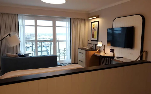 The Brenton Hotel