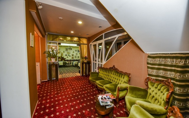 Mesogios Hotel