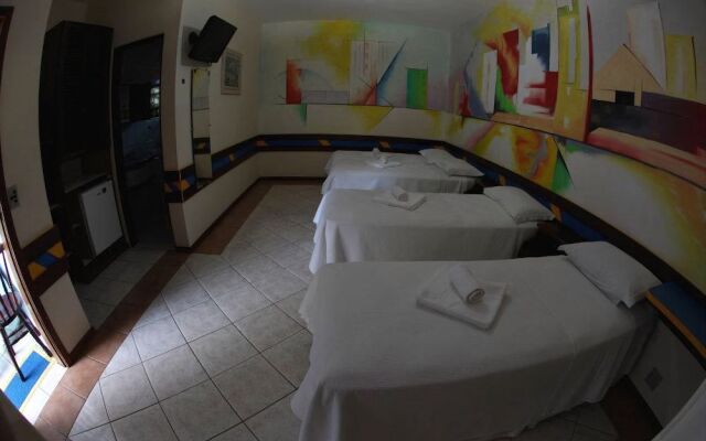 Hotel Camburi Praia