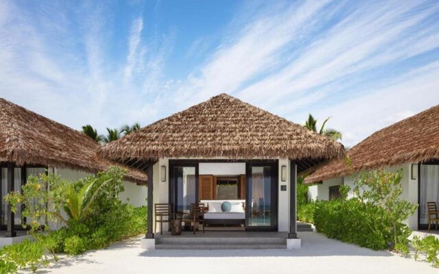 NOOE Maldives Kunaavashi Hotel