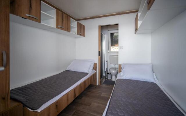 Holiday Lux Mobile Homes 35m house 35m terrace