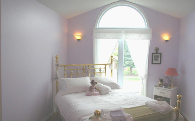 Twin Lakes Retreat Bed and Breakfast