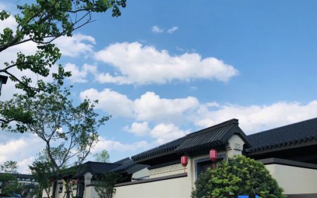 Wuyi Mountain Yueju Holiday Villa