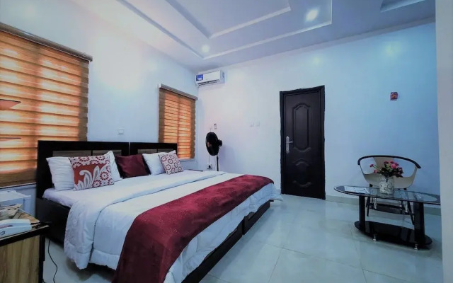 Rossy'S Apartments