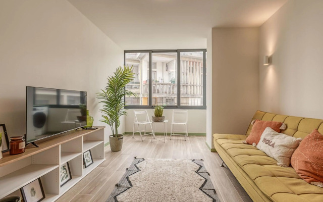 Travel and Live Apartments