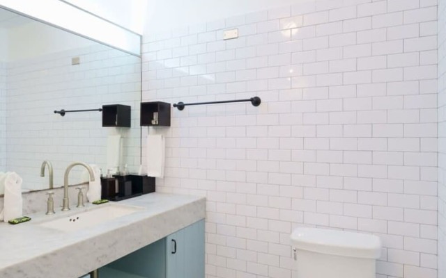 w Stunning 2BR With Balcony in Casco Viejo