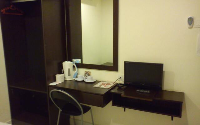 Yb One Hotel