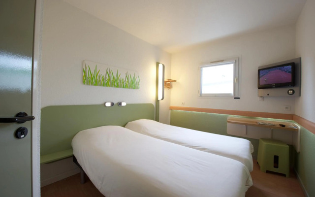 ibis budget Pau Lescar