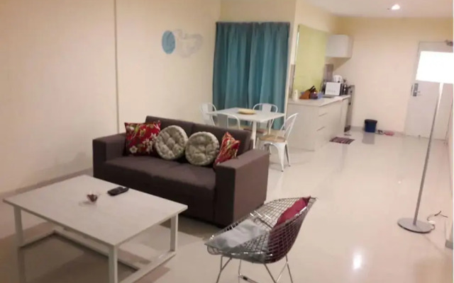 Marina Island Apartment