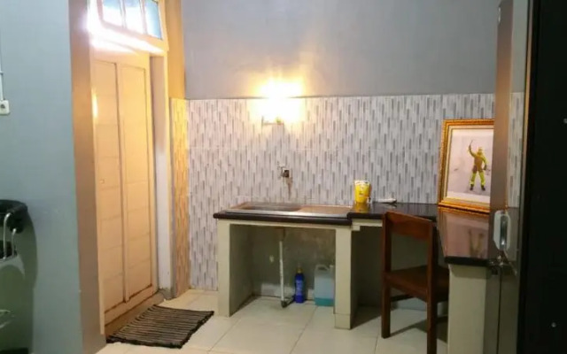 The Carstensz Homestay by ZUZU