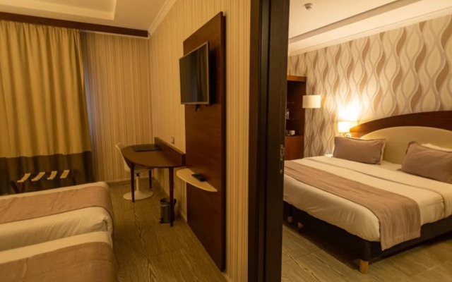 Hotel Rue D'or