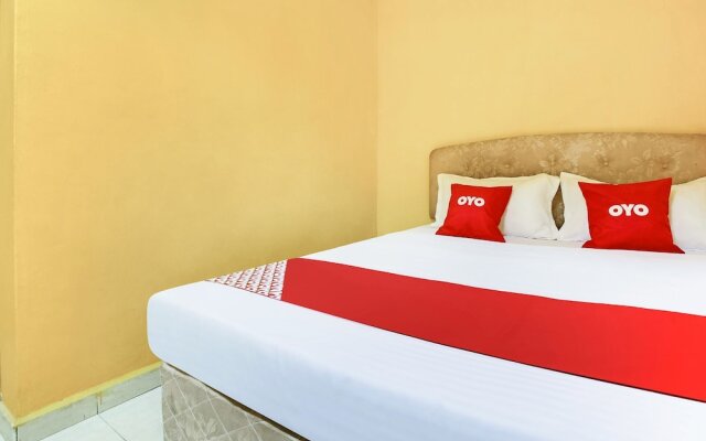 OYO 89406 Lucky Budget Hotel