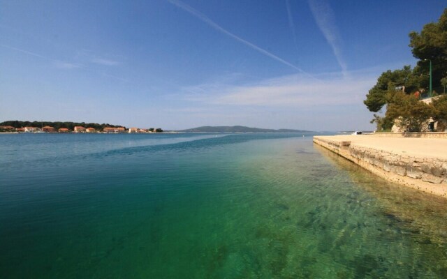 Beautiful Home in Brodarica With Wifi and 6 Bedrooms