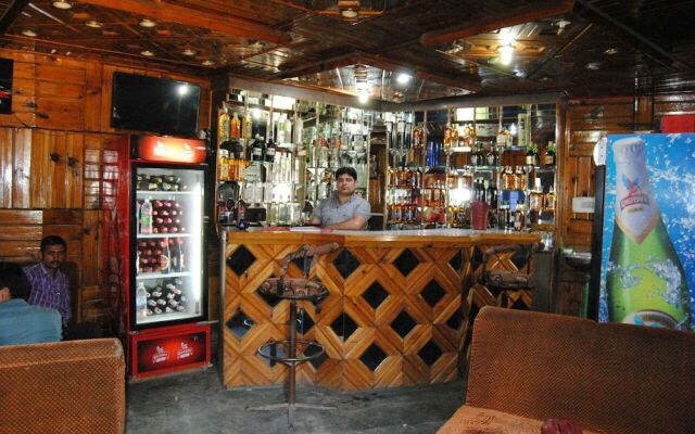 Hotel Dogra Residency Bar and Resturant