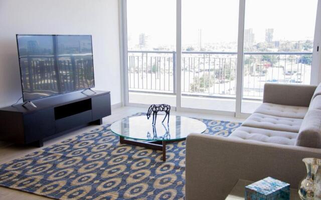 Real View Towers E706 by Casago