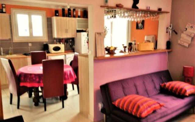 Maison au centre de Camazen