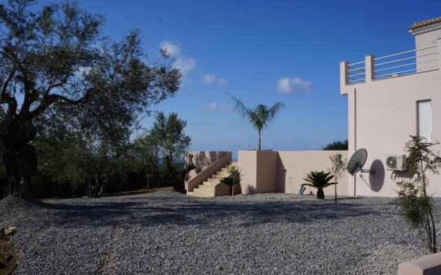 Luxurious Villa in Kamaria Peloponnese