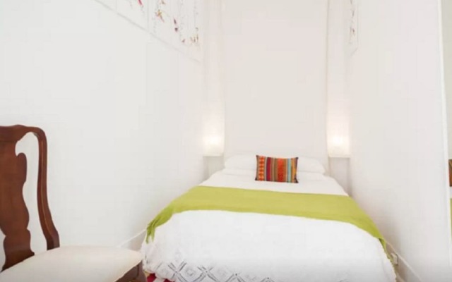 Gloria Apartment