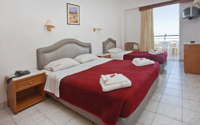 Dedalos Beach Hotel