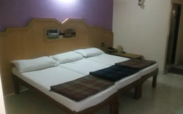 Sri Vijaya Residency A/C