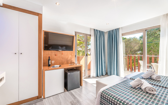 Apartamentos Playa Ferrera