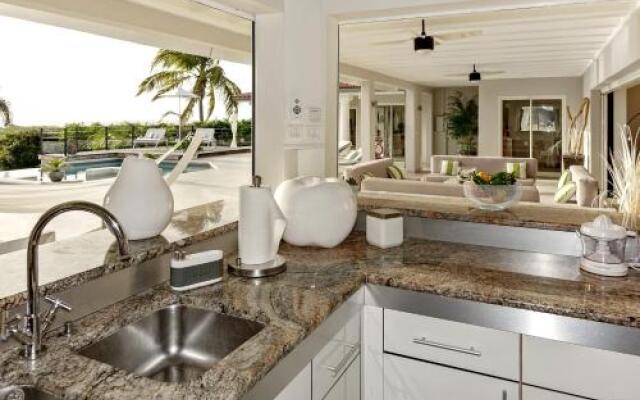 Seafacing Villas Apartments Rentals