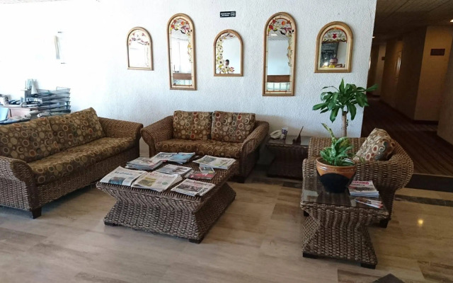 Corona Hotel & Spa