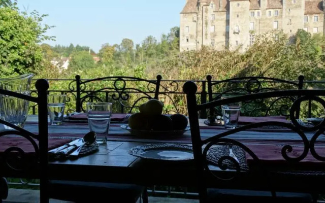 Chateau Vue Boussac Chambres dHôtes