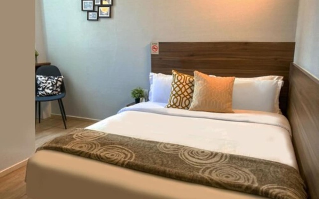 ST Signature Bugis Beach, SHORT OVERNIGHT, 12 hours: check in 7PM or 9PM – Guest Rooms – Singapore