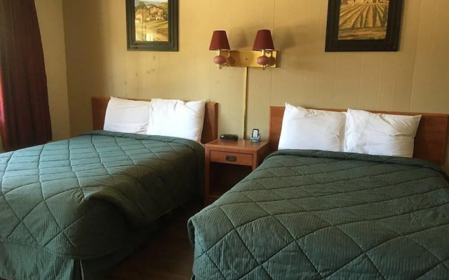 Colfax Motor Lodge