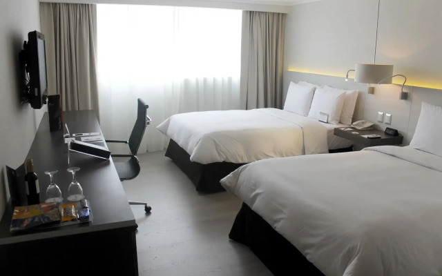 Sol de Oro Hotel & Suites