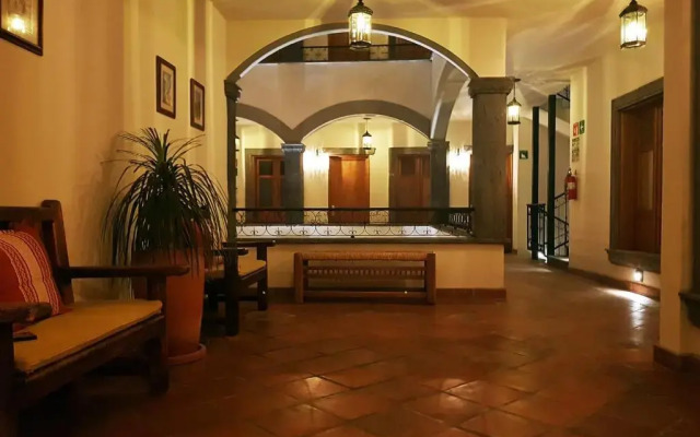 Hotel Puerta San Pedro