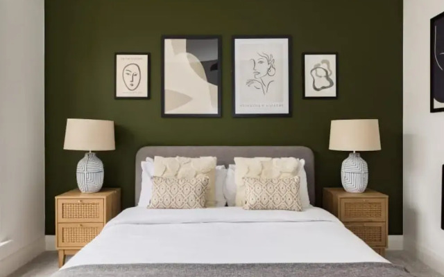 The Wembley Hideout - Stylish 2bdr Flat With Balcony