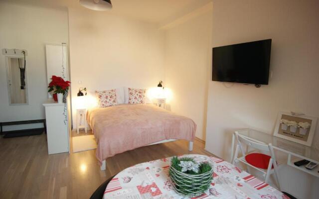 Zagreb Studio Apt No.2