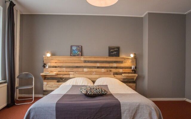 Hotel Cafe Restaurant 't Raedhus