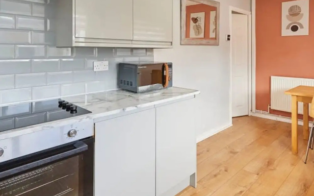 Host Stay Bartlemere House