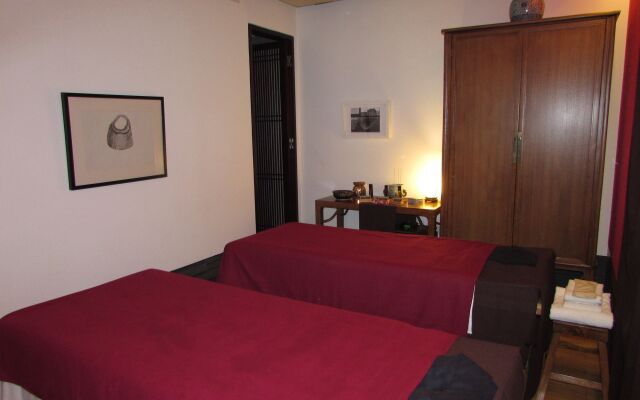 Jing's Residence