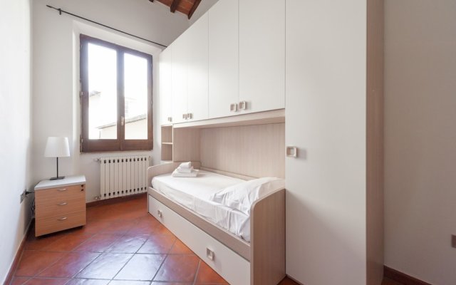 Short-let Florence Apartment Parione