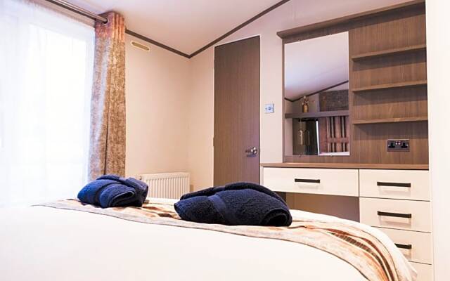 Atlas Ovation Lodge