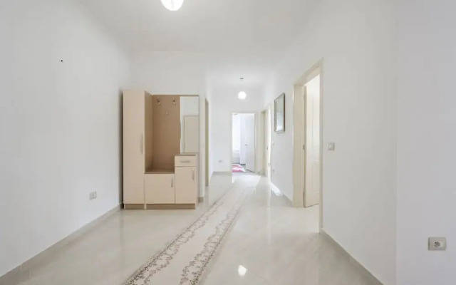 Hometown Apartment in Gjirokaster